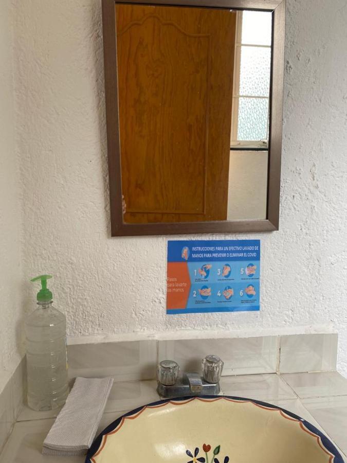 Hostal Villa Quieta เตโปซตลัน ภายนอก รูปภาพ