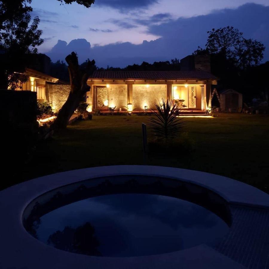Hostal Villa Quieta เตโปซตลัน ภายนอก รูปภาพ